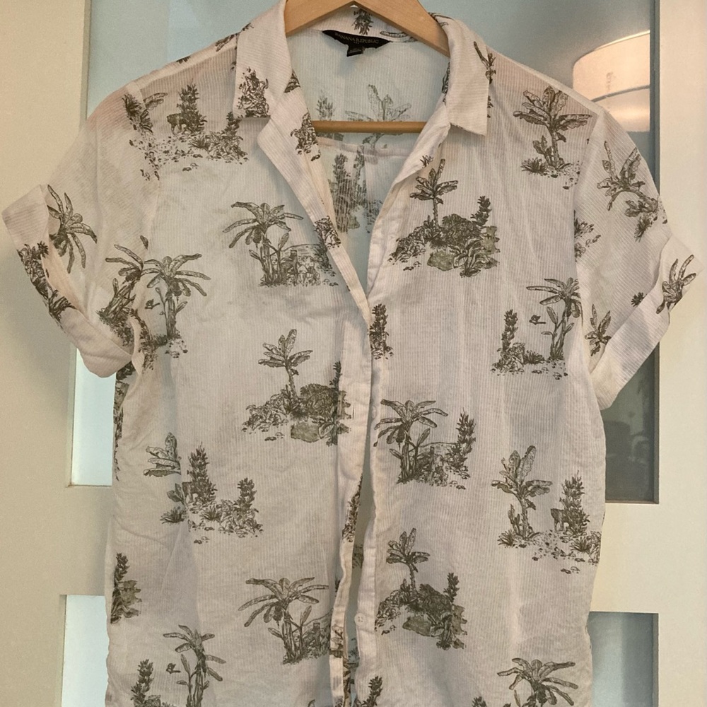 Banana Republic Tropical Print Button Down Shirt